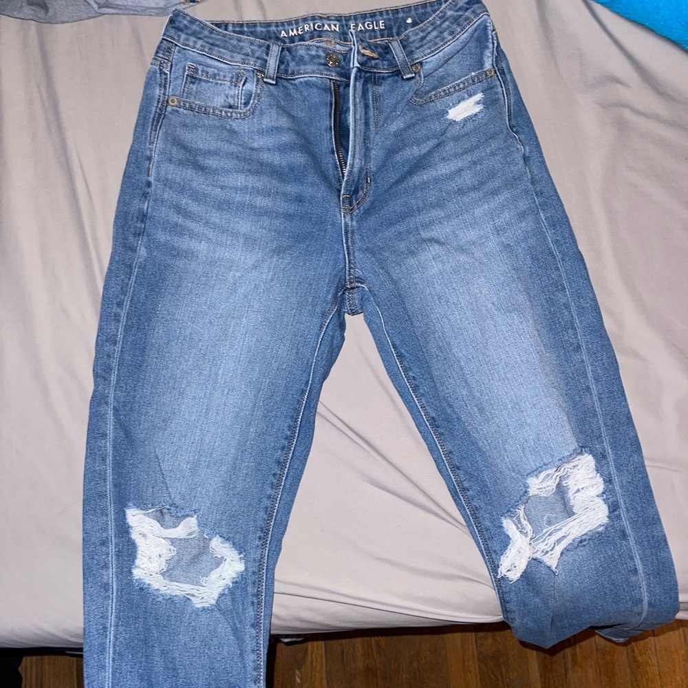 American Eagle mom jeans